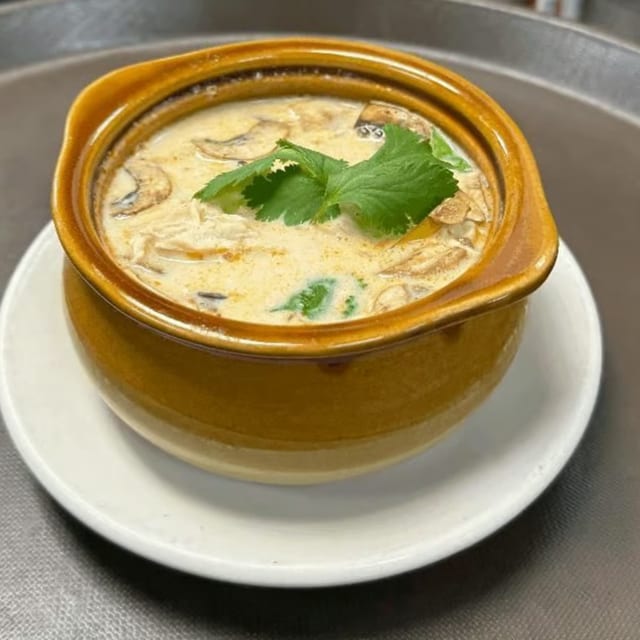 Tom Kha Kai (Chicken).